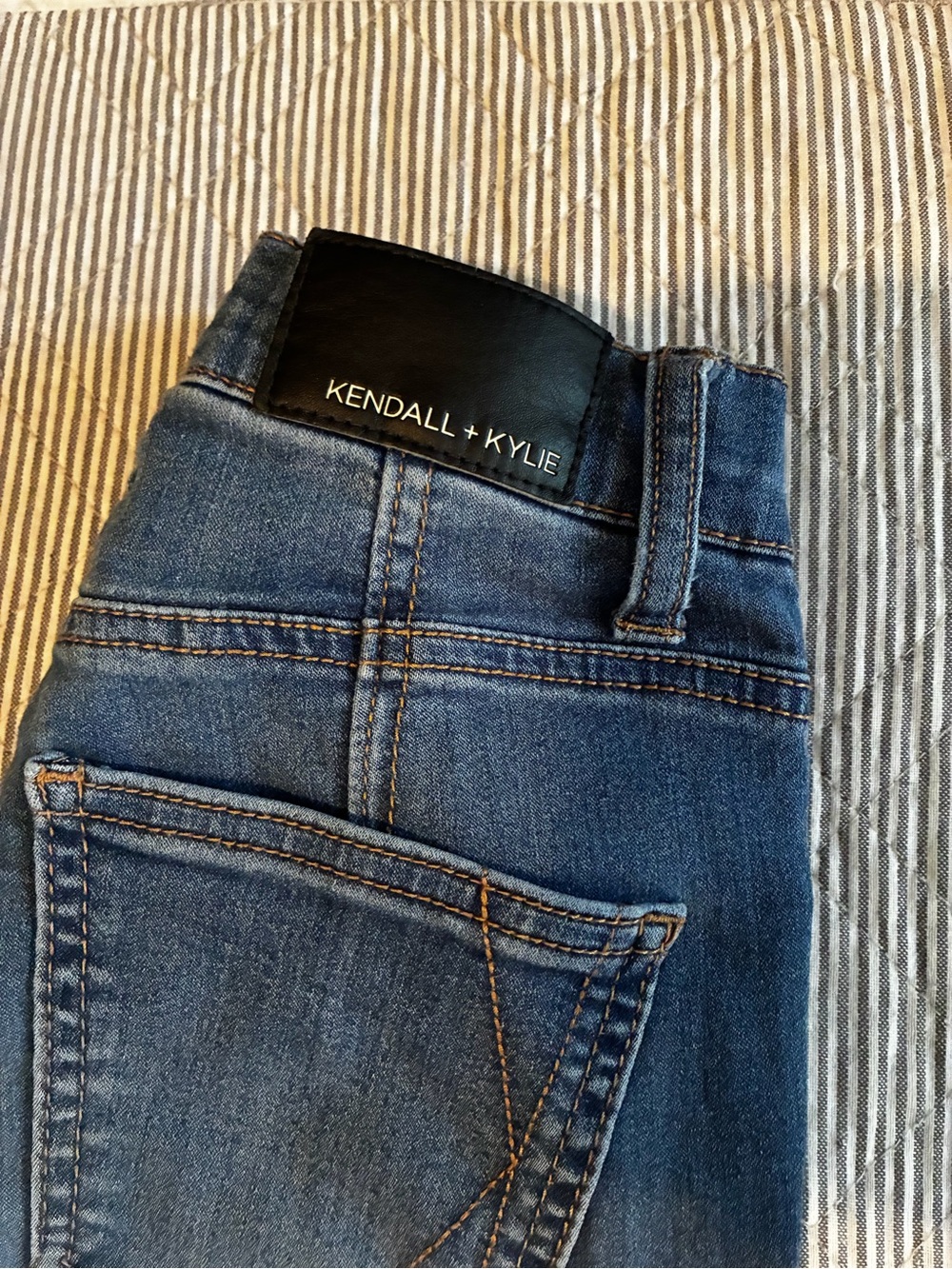 Kendall & Kylie Women's Skinny Jeans - Denim Blue with Contrast Stitching